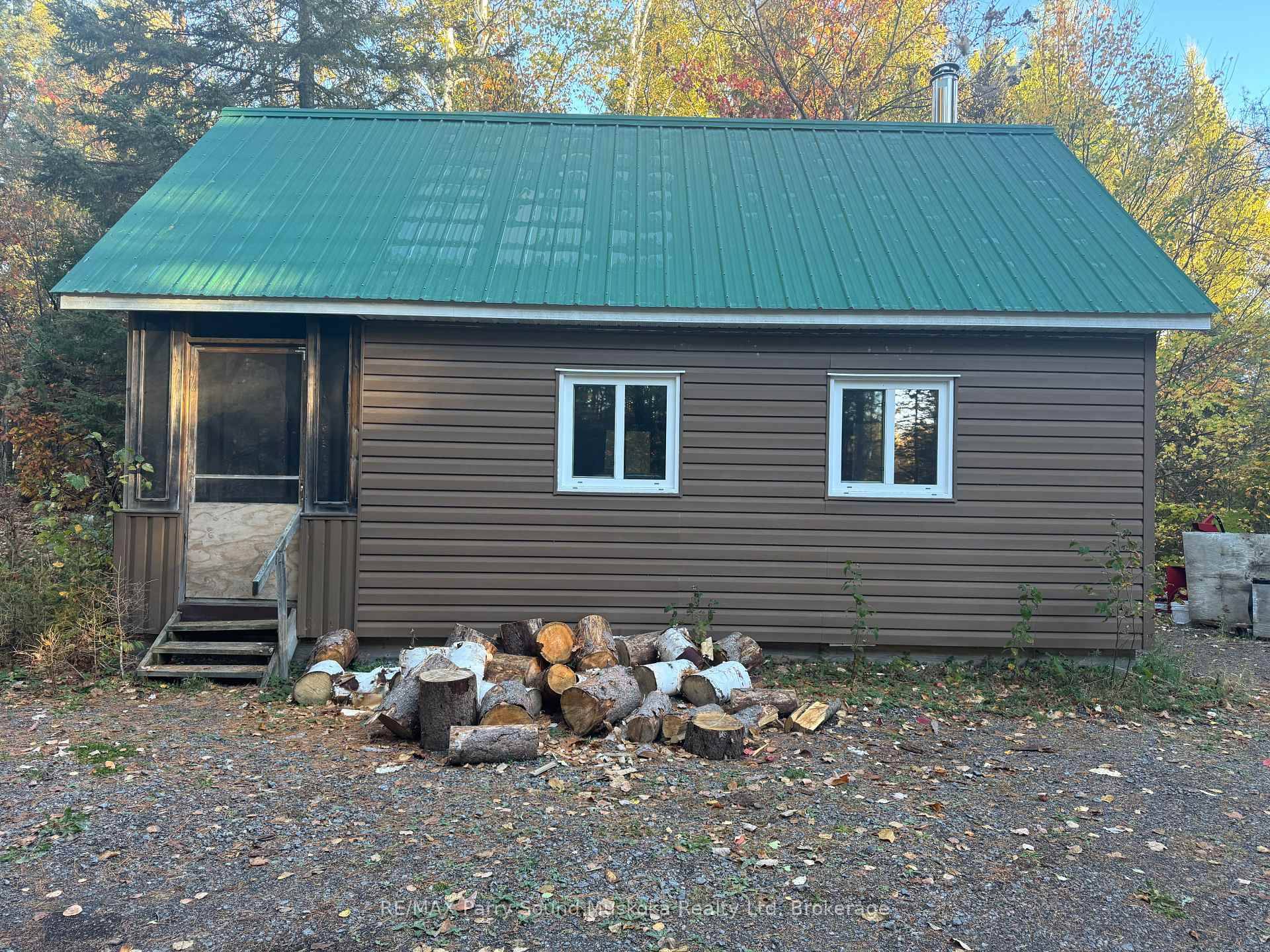 Welcome to Arnstein, an Unorganized Township in the District of Parry Sound.