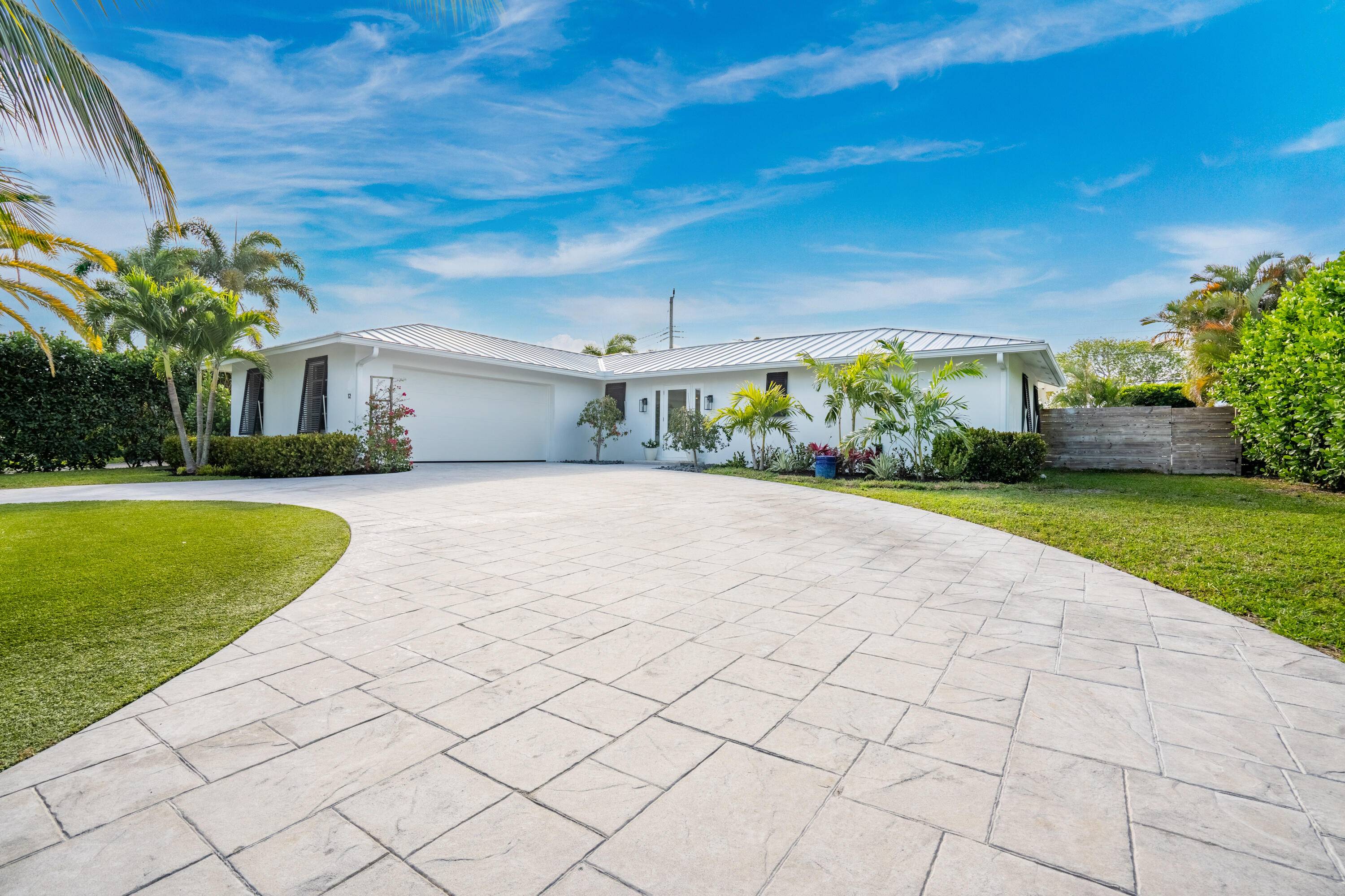 Welcome to Hitching Post Circle in the prestigious Turtle Creek Golf Club community.