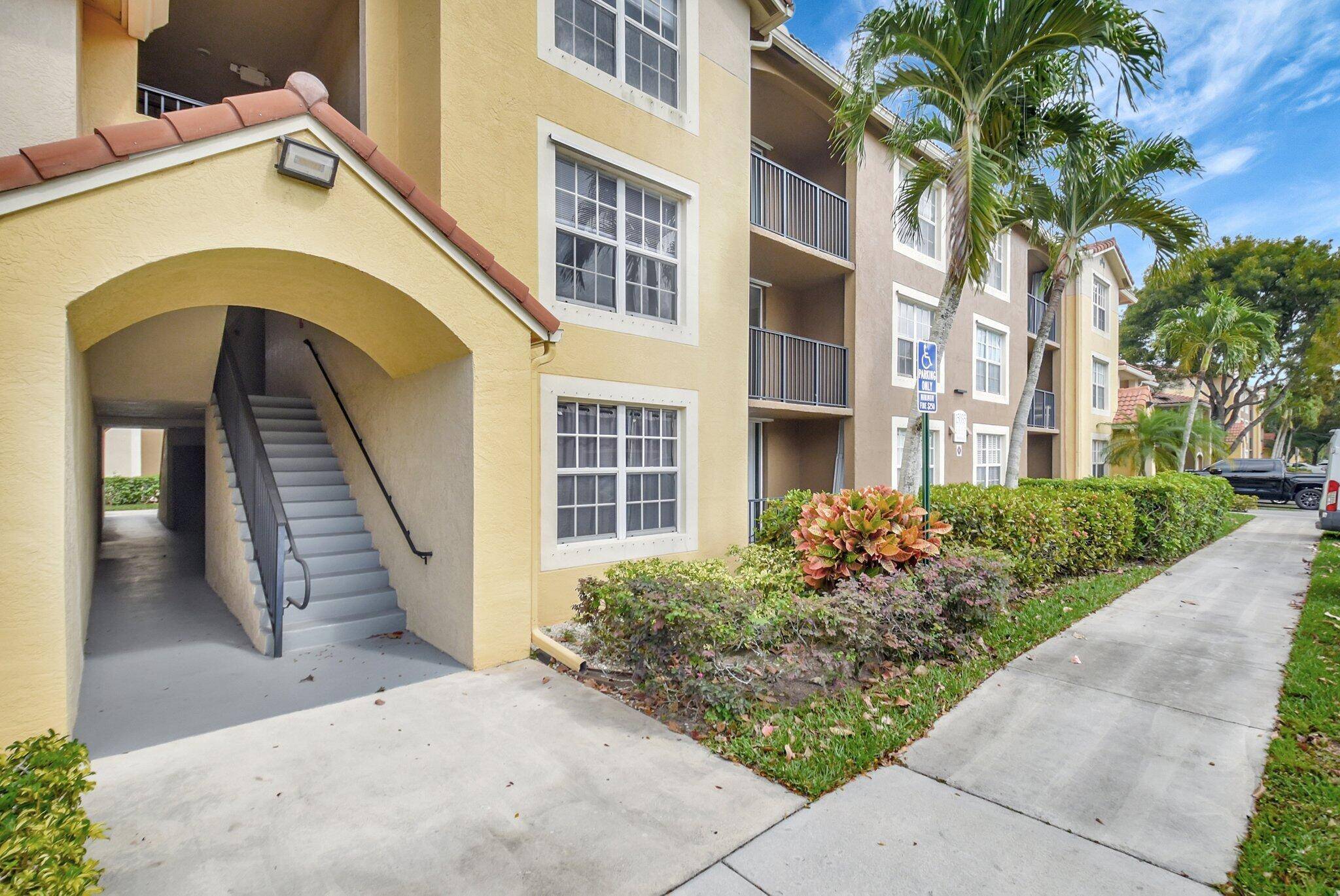 FULLY FUNDED RESERVES LOW HOA.