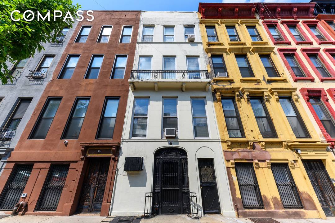 Amazing opportunity in prime East Harlem bring your architect to explore the possibilities.