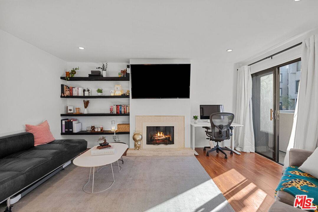 1940 N Highland Ave 2BR Hollywood Hills East La