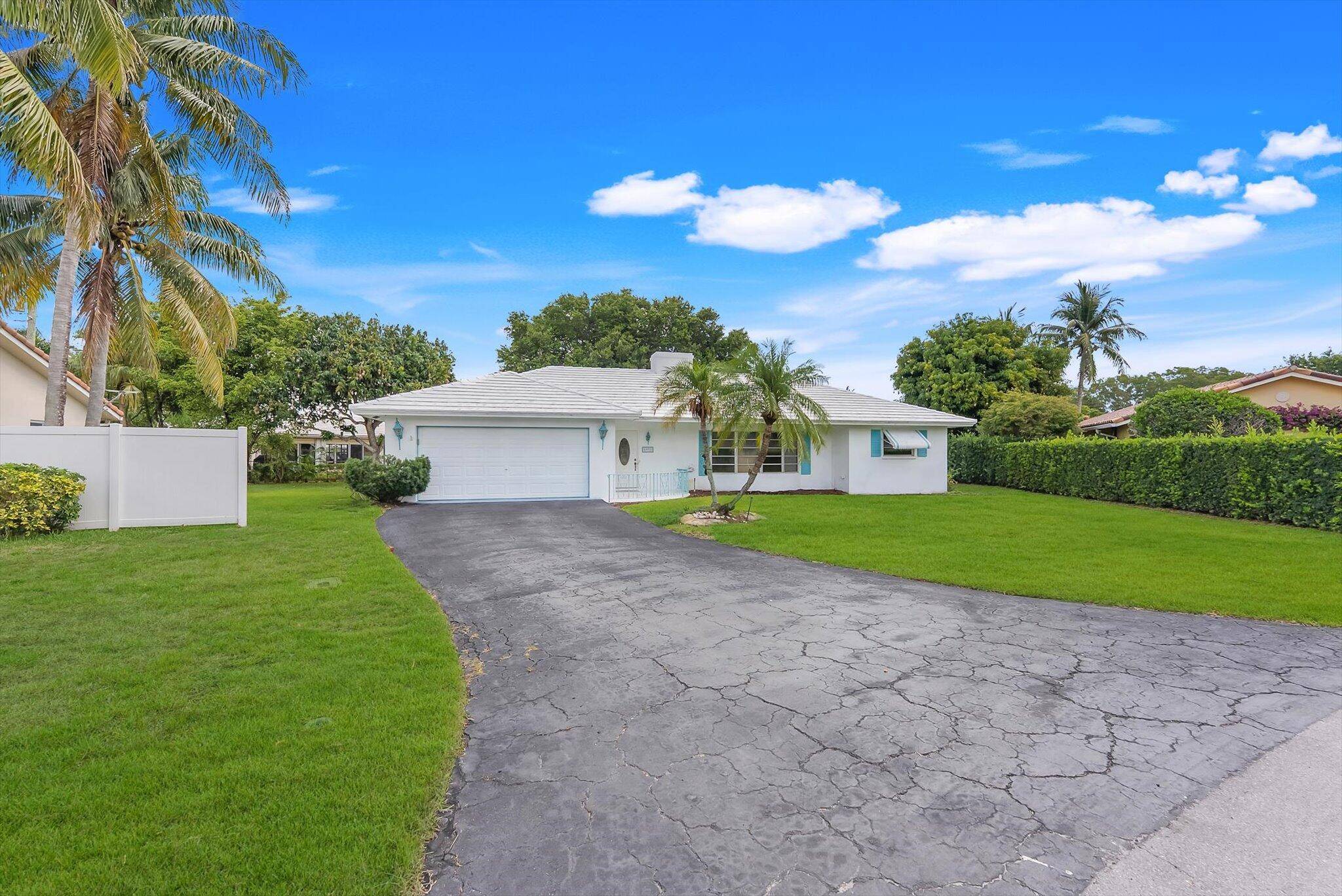 Inside the vibrant community of Paradise Palms where the streets buzz with neighborly warmth, discover this spacious 3 bedroom, 2 bath home.