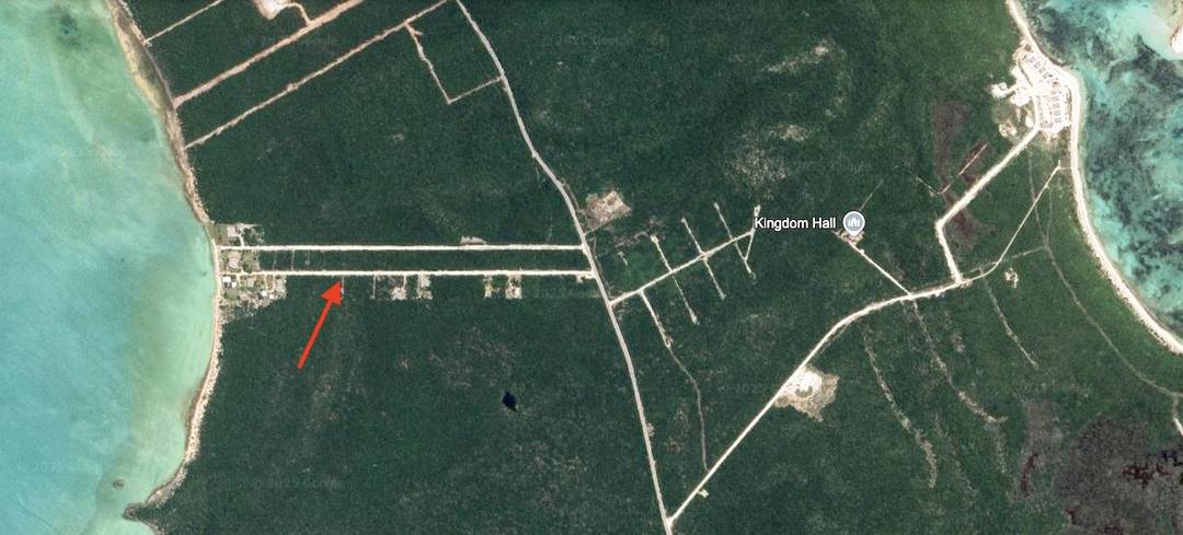 PINDERS   VACANT LOT Land Long-Island-Bahamas