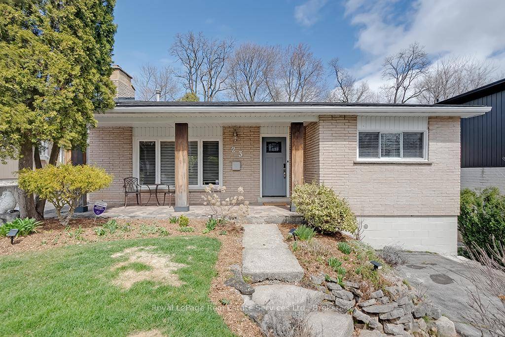 Welcome to this stunning 2 2 bedroom home, perfectly situated on a spacious, mature lot at the end of a quiet cul de sac just a short walk from the ...