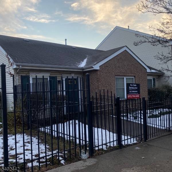 This cottage ranch style condominium end unit offers 3 large sized bedrooms, 1.