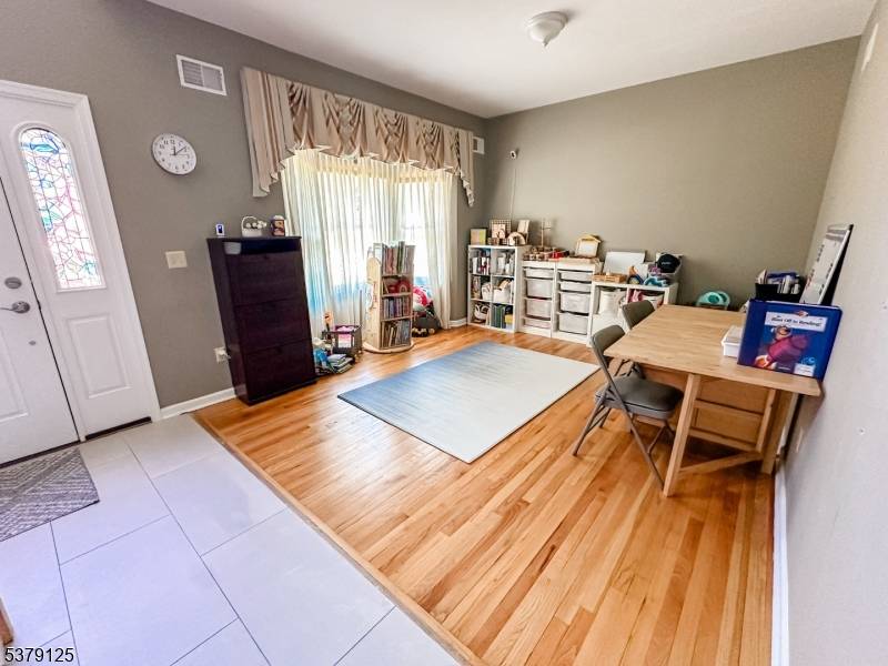 Welcome to your spacious rental !