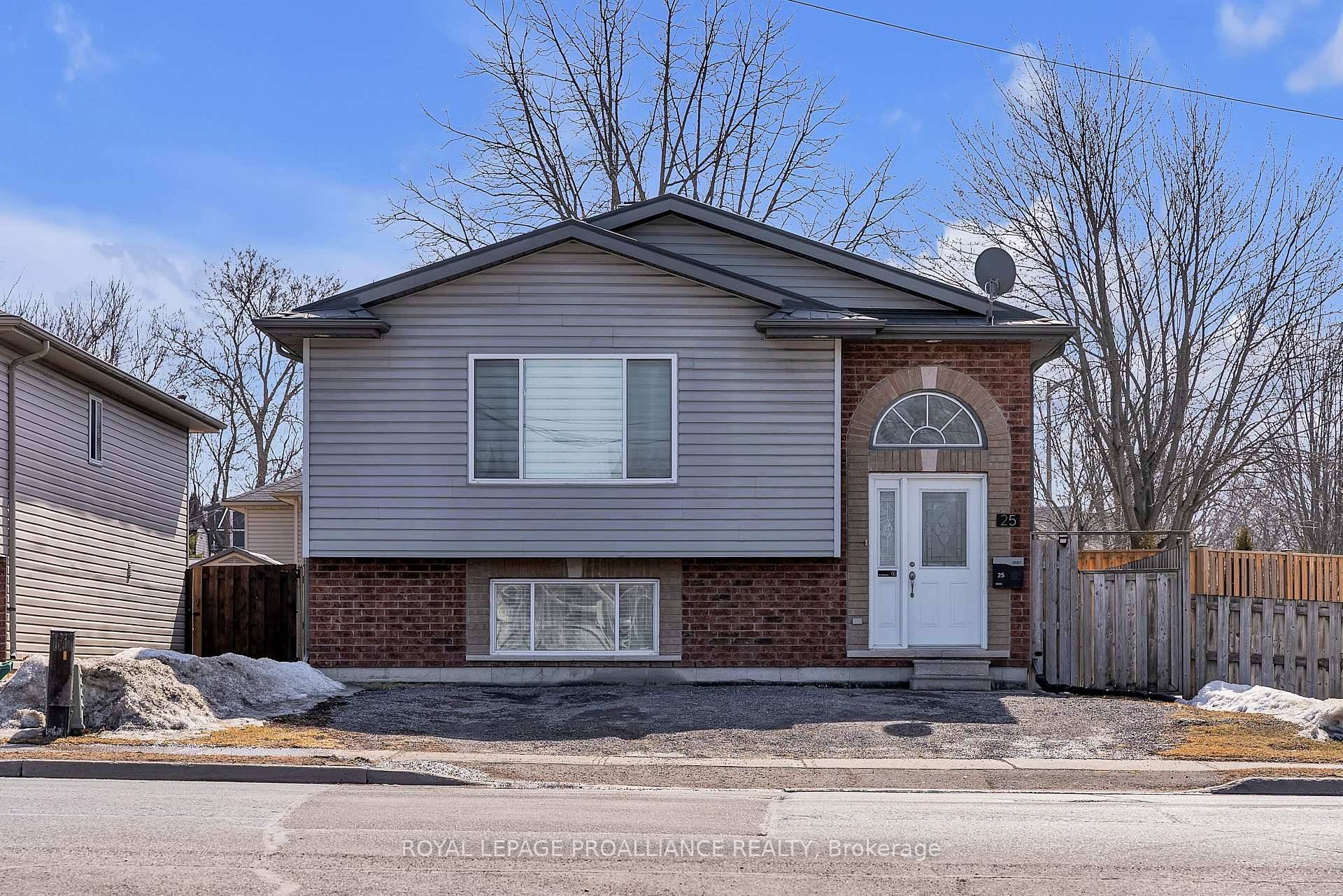 Discover the perfect blend of comfort and functionality in this charming 5 bedroom, 2 bathroomhome.