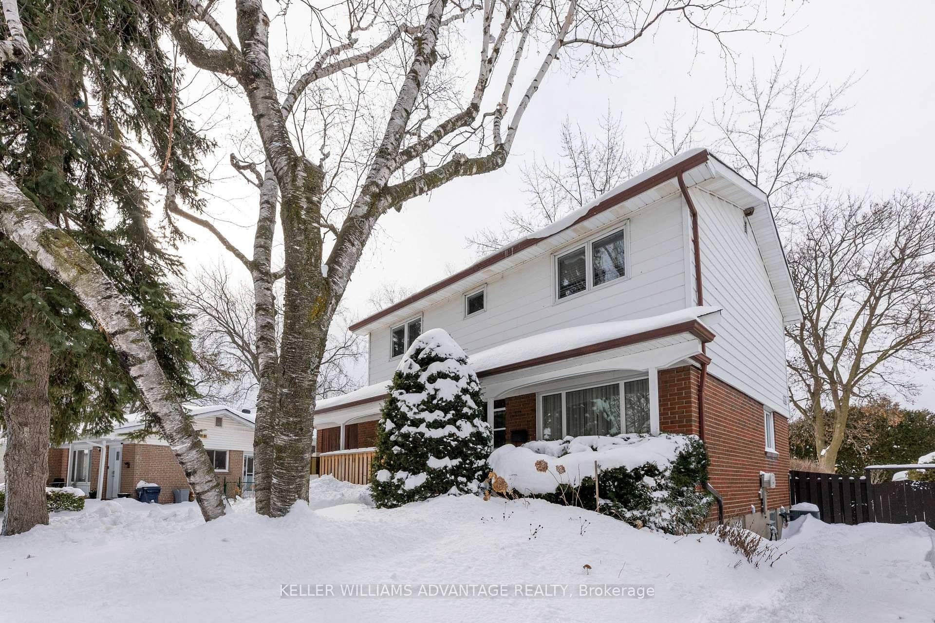 Welcome to 10 Griselda this 2 storey, 4 bedroom home, offers an exceptional center hall plan perfect for families.