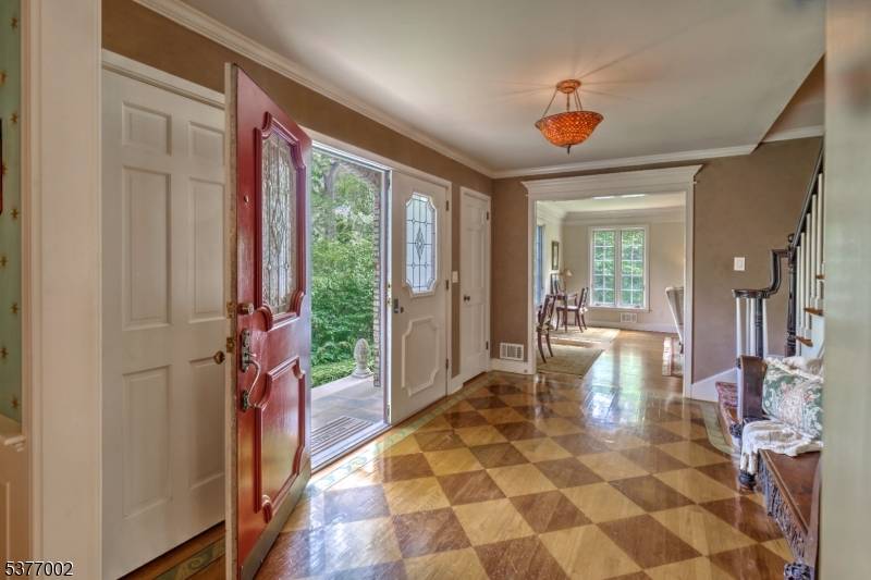 This handsome, well maintained CHC, located on Glen Gary Dr, is under 5 miles from the center of Morristown and all it has to offer while still being in the ...