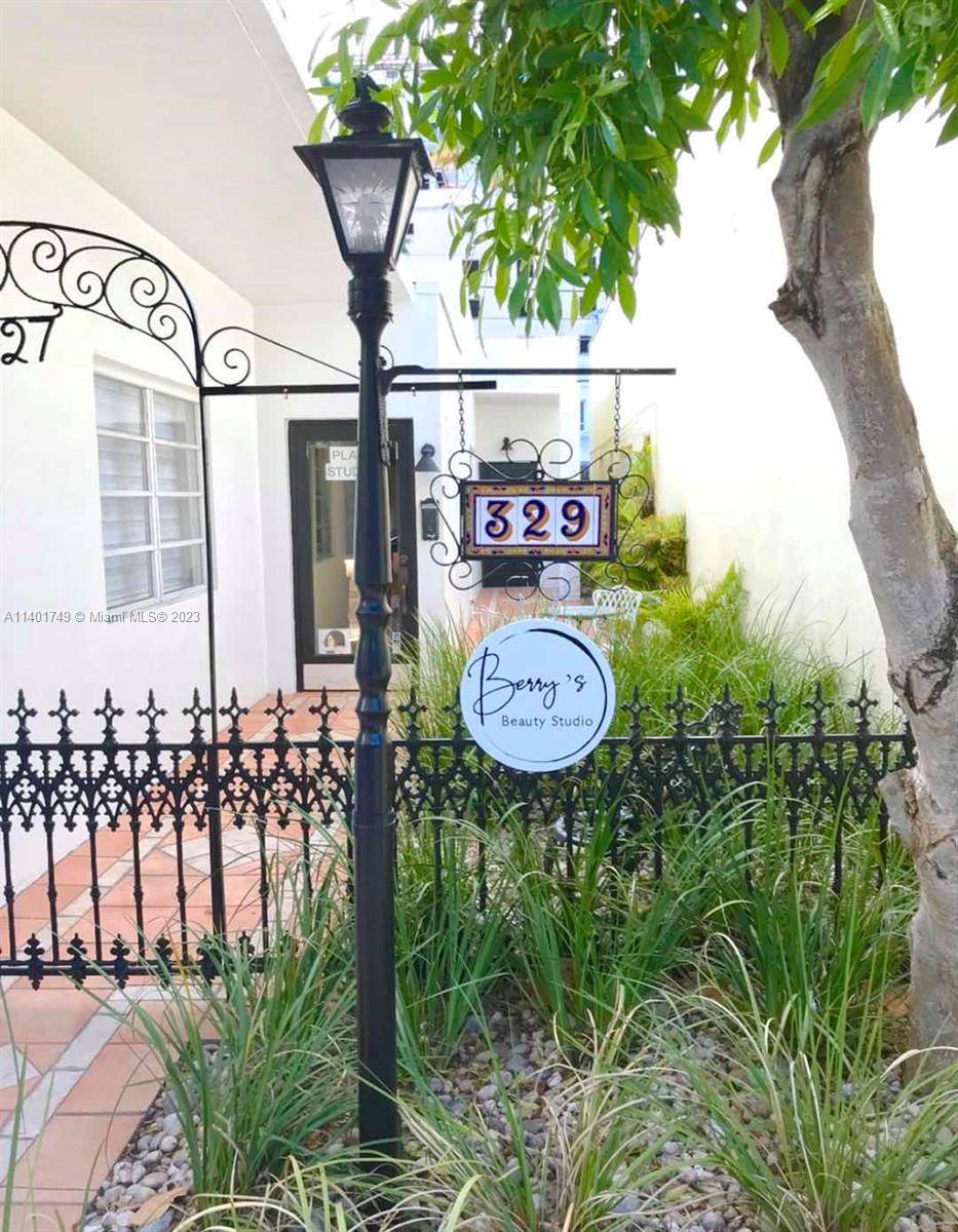 An elegant beauty spa salon in Coral Gables.