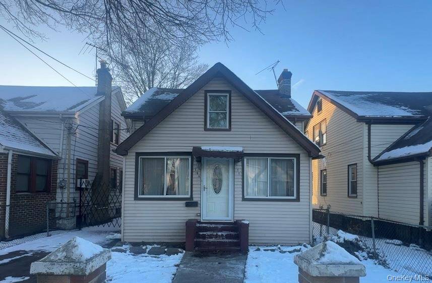 OCCUPIED NO ACCESS. Sold AS IS WHERE IS.