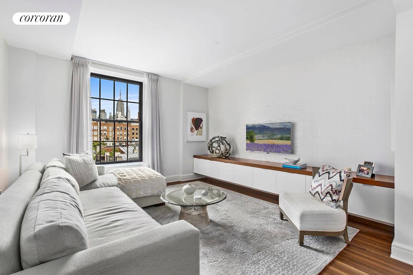 Spacious one bedroom home with beautiful views is now on the market for rent at the Greenwich Lane.
