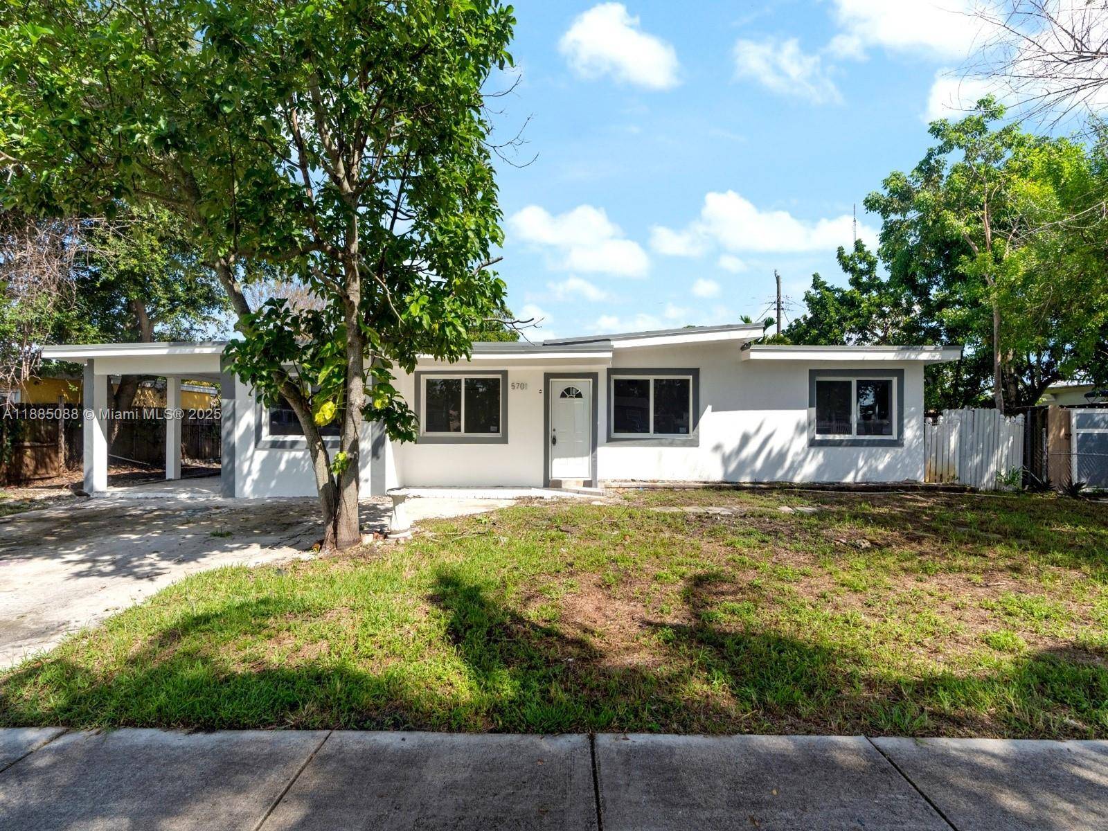 Fully remodeled 4 bedroom 3 bathroom home in the heart of West Park.