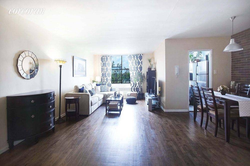 Come spread out ! Beautiful, spacious, silent, and bright, top floor, over 800 square foot, one bedroom home with large, truly separate, dining alcove.