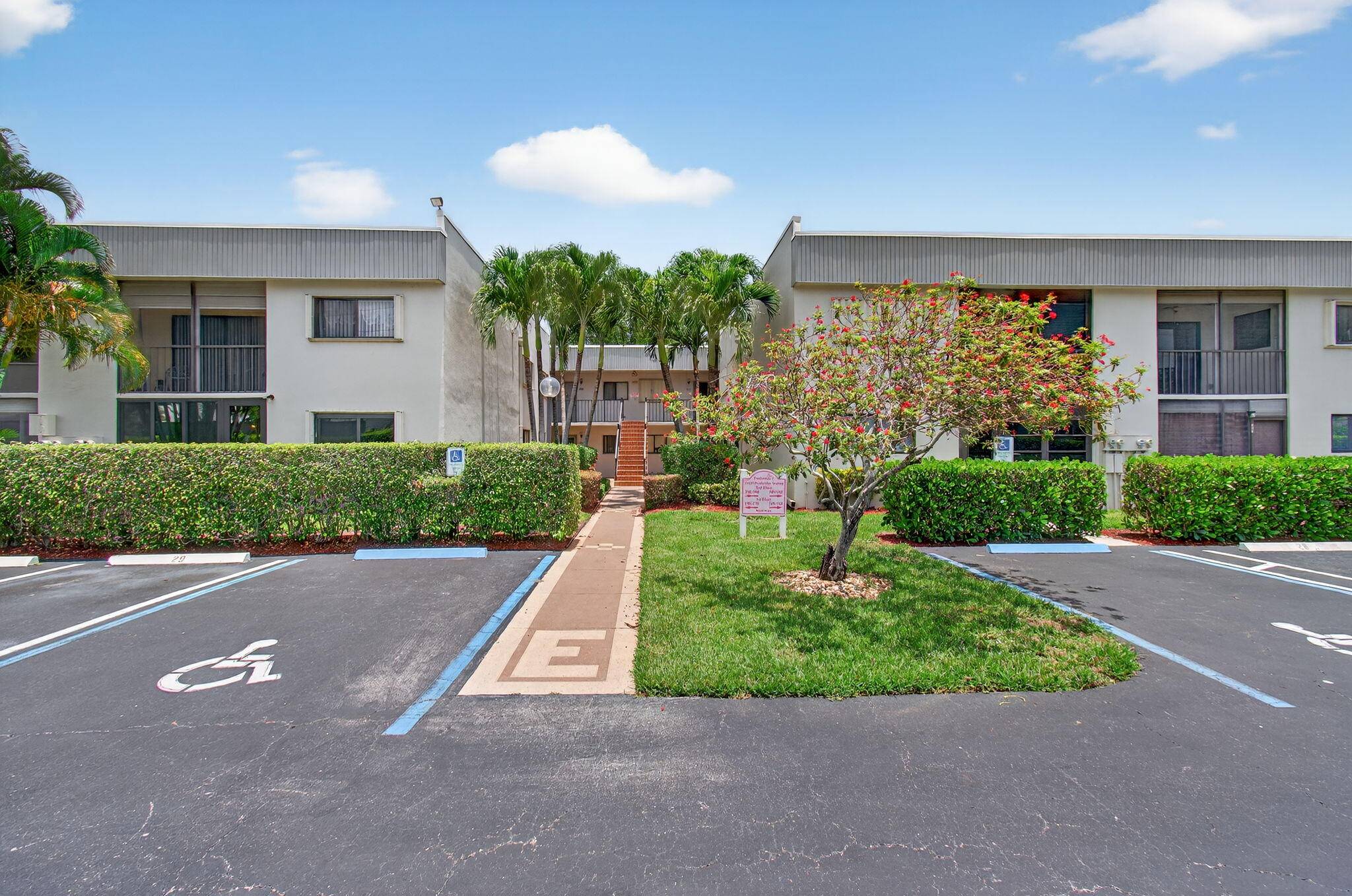 Check out this bright and updated 2BR 2BA corner condo in the Gated Community of Lakes of Delray !