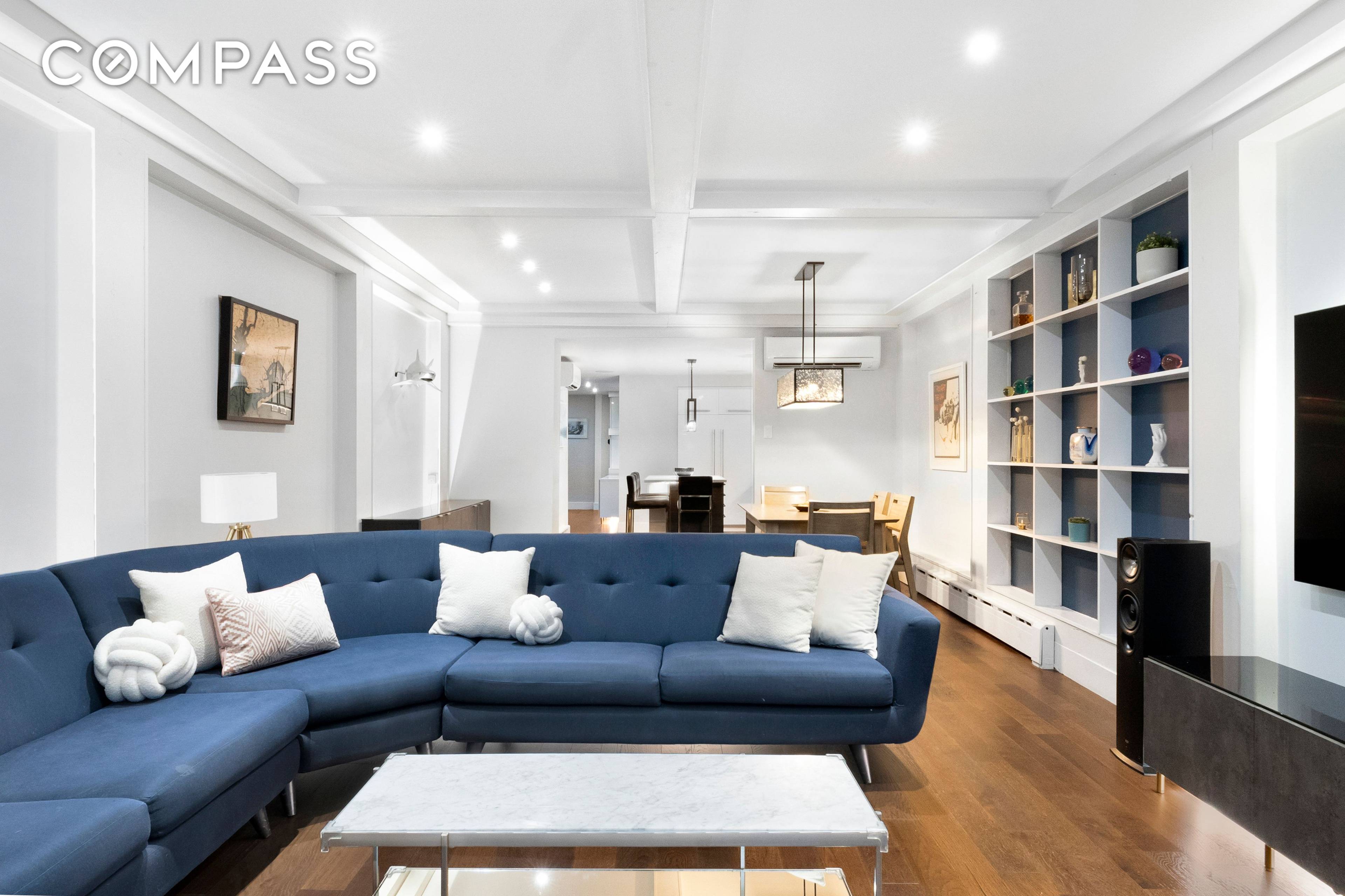 Charming Urban Oasis in the Heart of Brooklyn Welcome to 85 Hall Street, a delightful urban retreat nestled in the vibrant neighborhood of Clinton Hill.