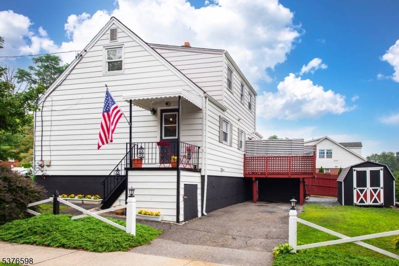 Welcome home to this beautiful 4 bedroom, 2 bath home in an excellent location in desirable Morristown !