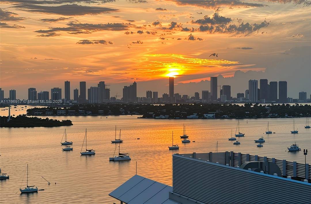 MID CENTURY MINIMALIST INTERIORS BY AUSTIN HARRELSON WITH STUNNING SUNSET VIEWS OVER THE BAY amp ; CITY SKYLINE FROM THIS SPRAWLING 5 BEDROOM RESIDENCE AT MONAD TERRACE BY AWARD WINNING ...