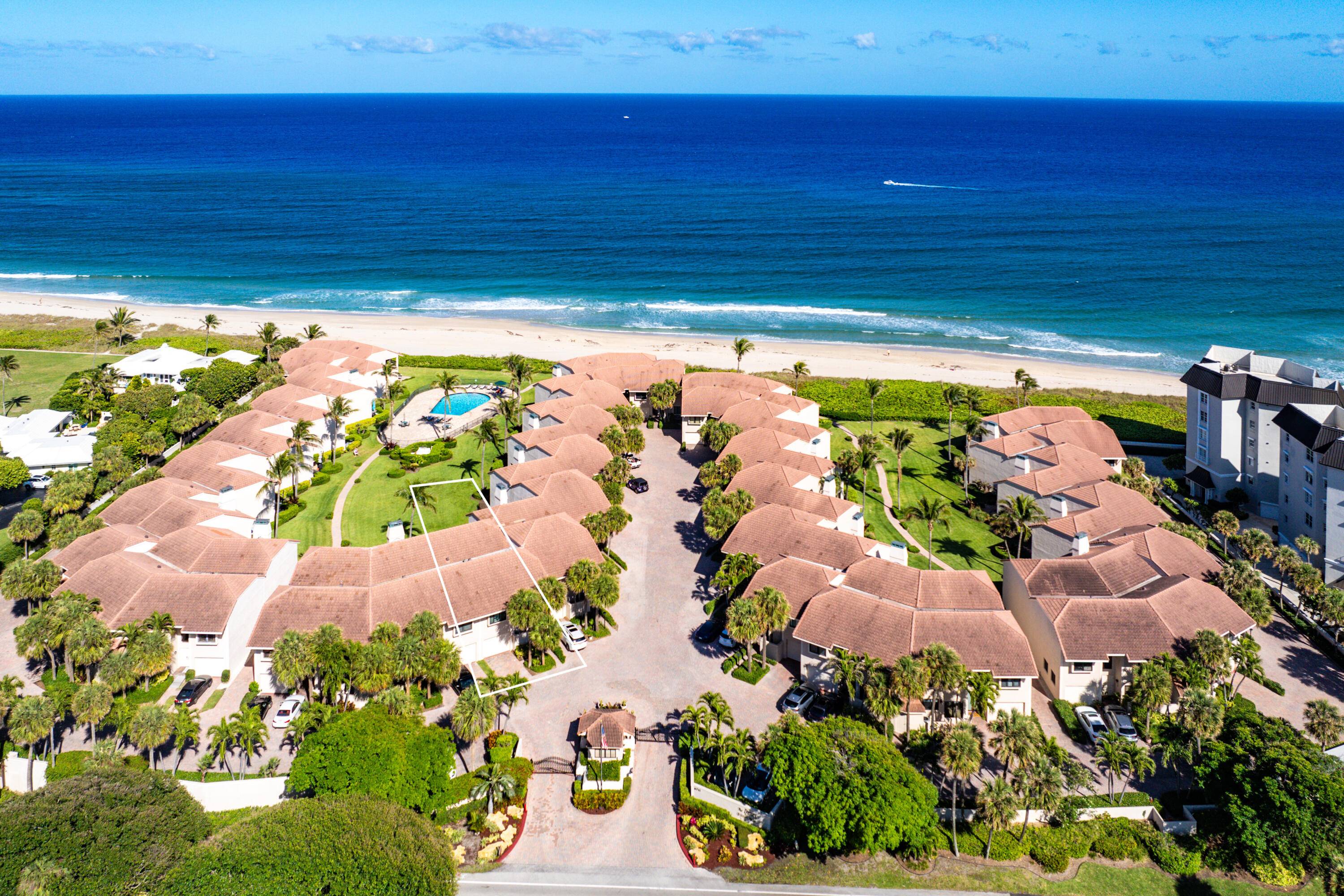 Steps from the sand ! Oceanfront property with private beach access !
