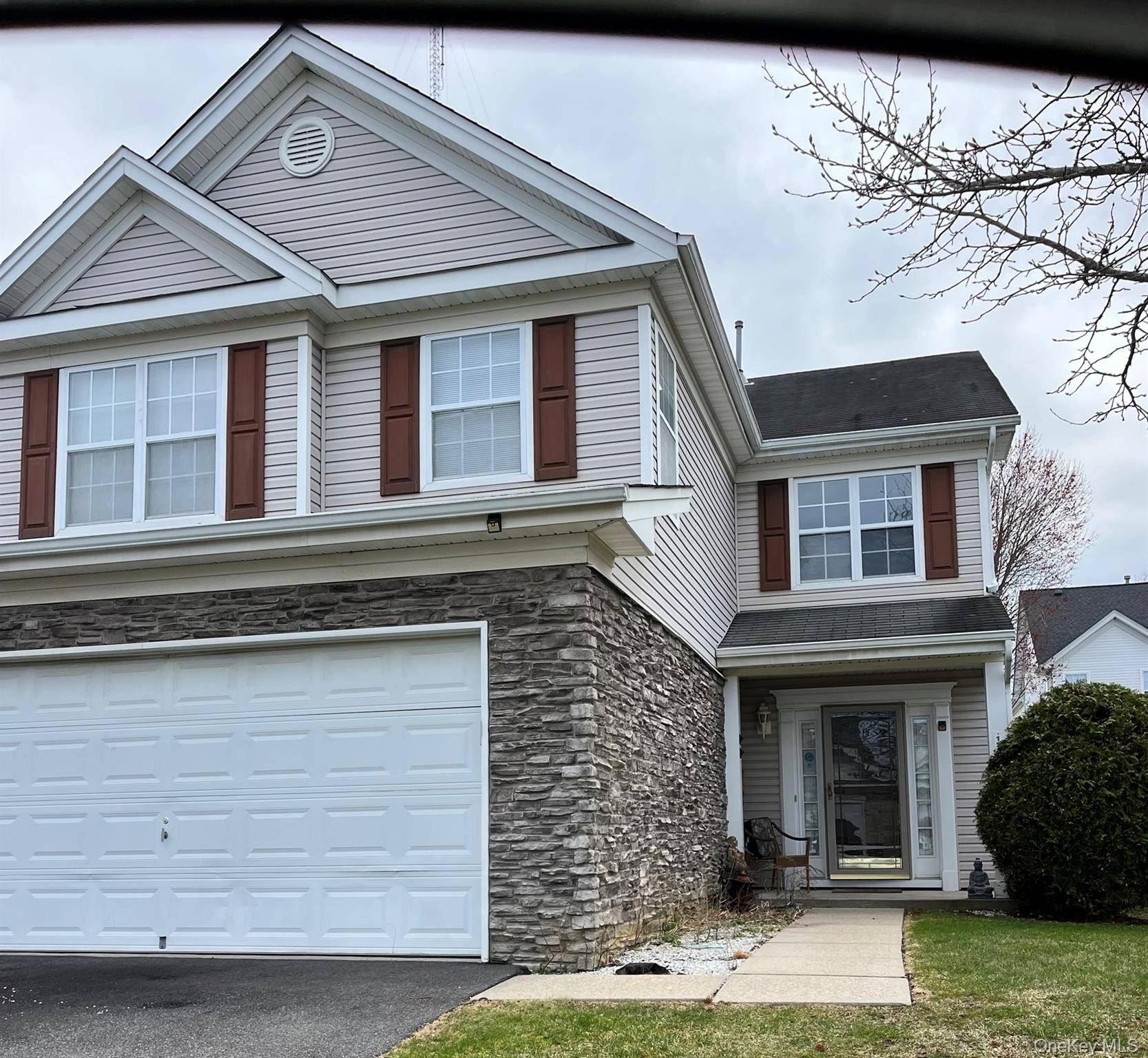 Limited Hampton Model with master en suite on 1st floor.