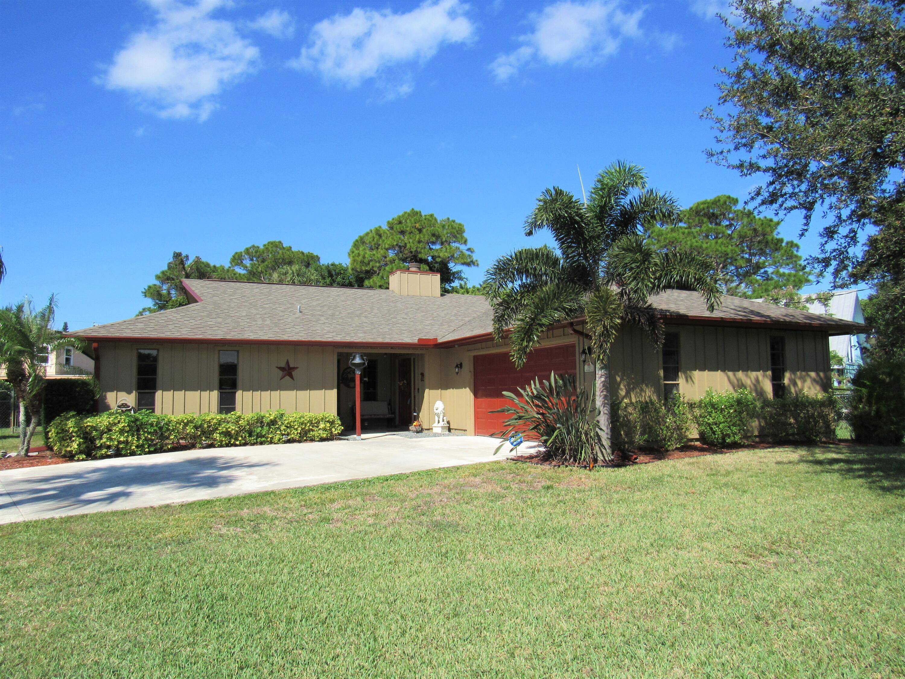 Beautiful and Meticulously Maintained Corner Lot Pool Home in Desirable Indian River Estates !