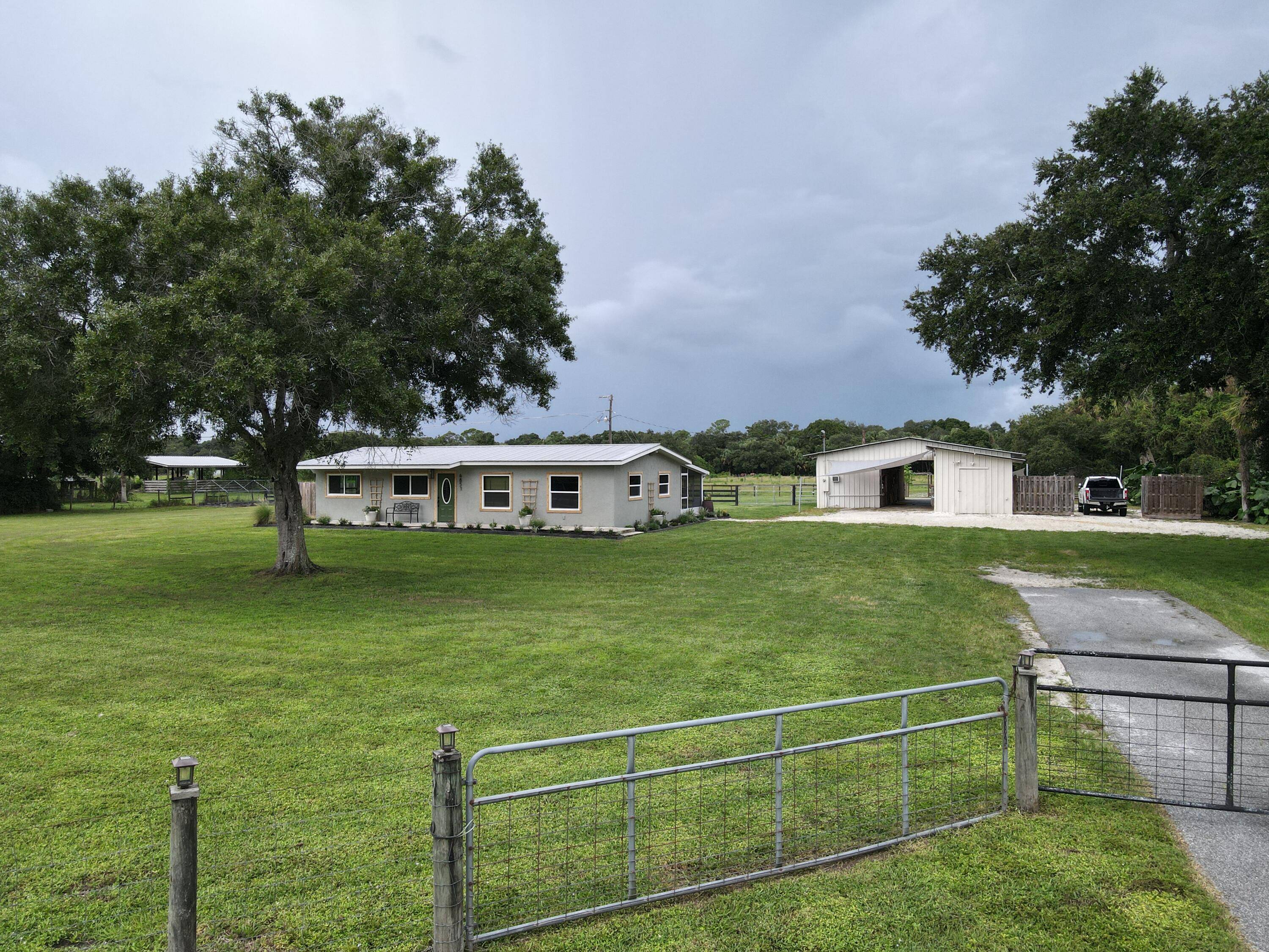 EASTERN OKEECHOBEE COUNTY !