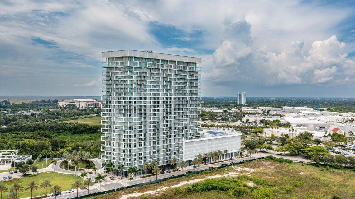 Experience elevated living in this designer inspired 2 Bed 2 Bath LOWER PENTHOUSE at Metropica.