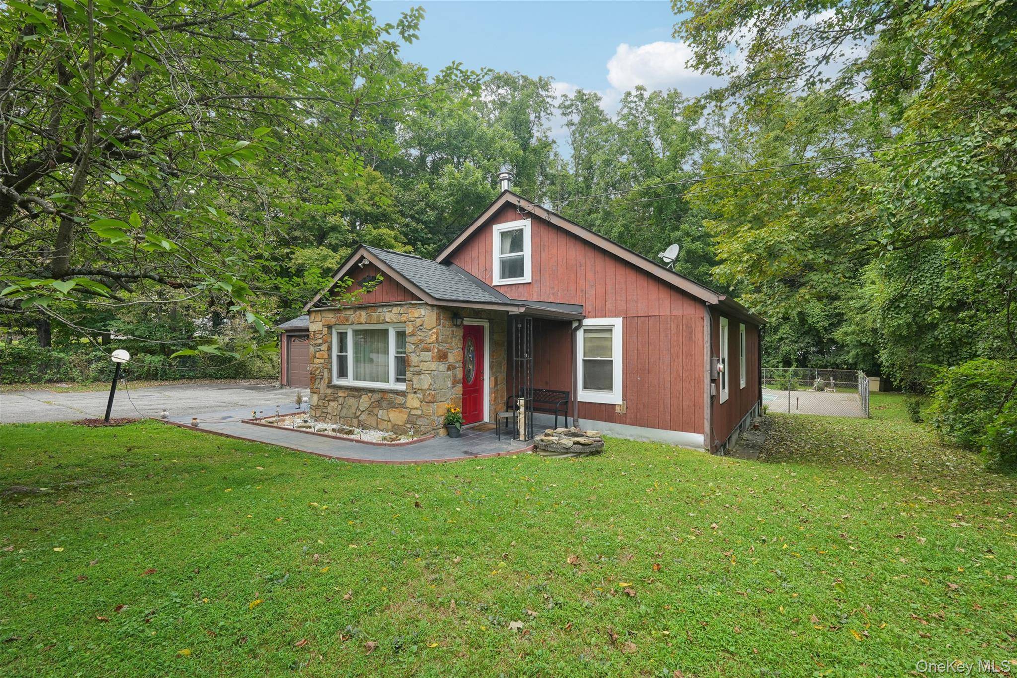 Welcome to this vintage charmer the perfect mountain retreat or second home !