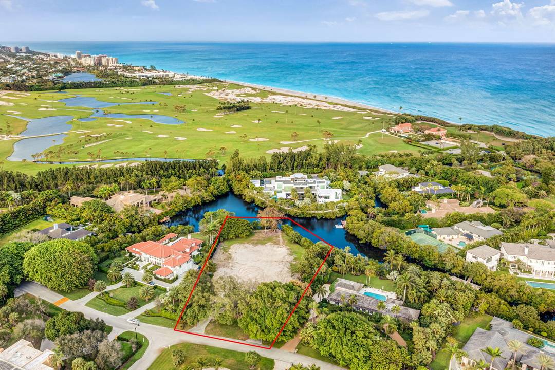 Incredibly RARE opportunity to build your DREAM HOME and reside in the exclusive community of Seminole Landing !