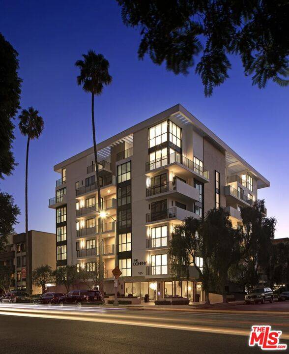 105 S Doheny Dr 1BR Beverly Grove La