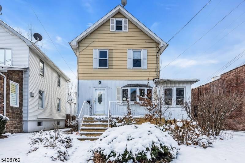 Welcome to 220 W Scott Ave in Rahway !