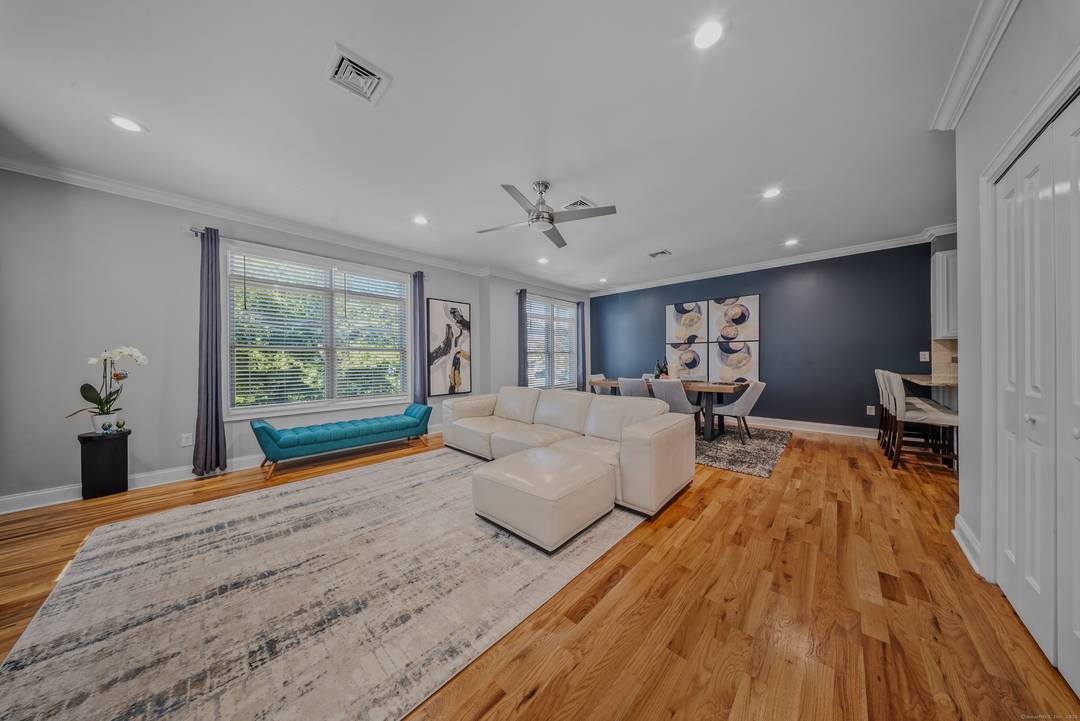 Beautiful 3 bedroom 2. 5 bath townhouse with a bonus room, perfect for extra living space or a home office.