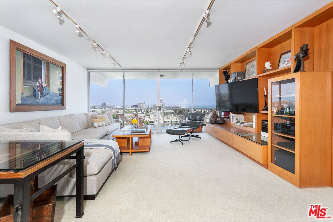 535 Ocean Ave 2.0 Pacific Palisades LA