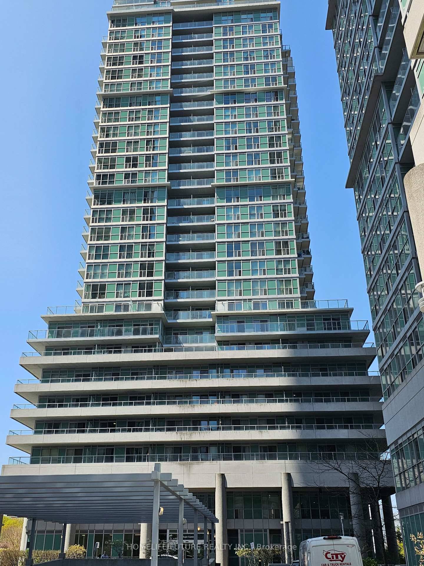 Offering For Lease Is A Well Maintained And Spacious 2 Bedroom, 2 Bathroom Condo With The Perfect Blend Of Comfort, Convenience, And Style.