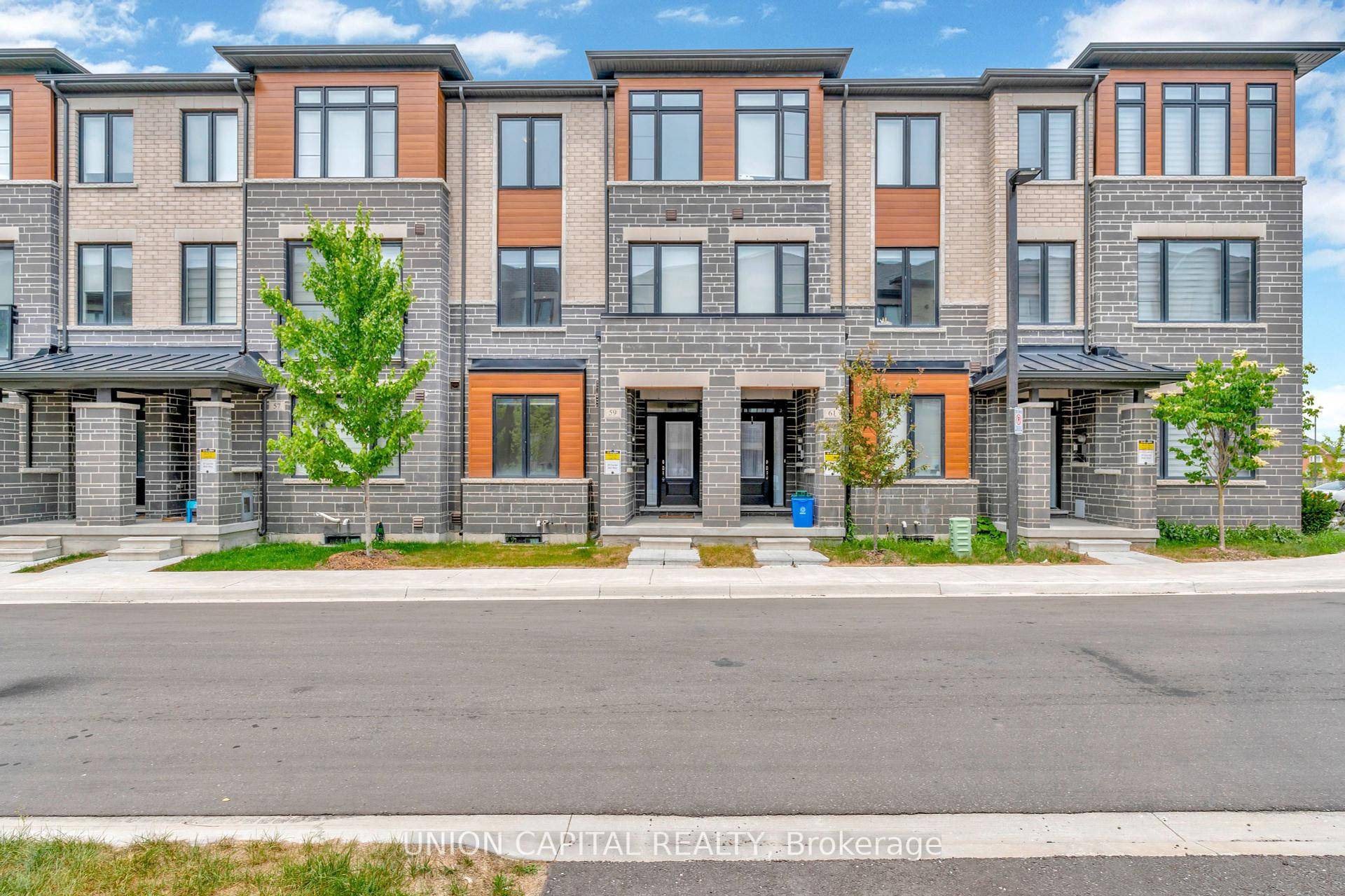Discover contemporary living at its finest in this 4 bed, 4 bath gem, built in 2023 and ideally positioned near 16th Ave amp ; McCowan Rd in Markham.