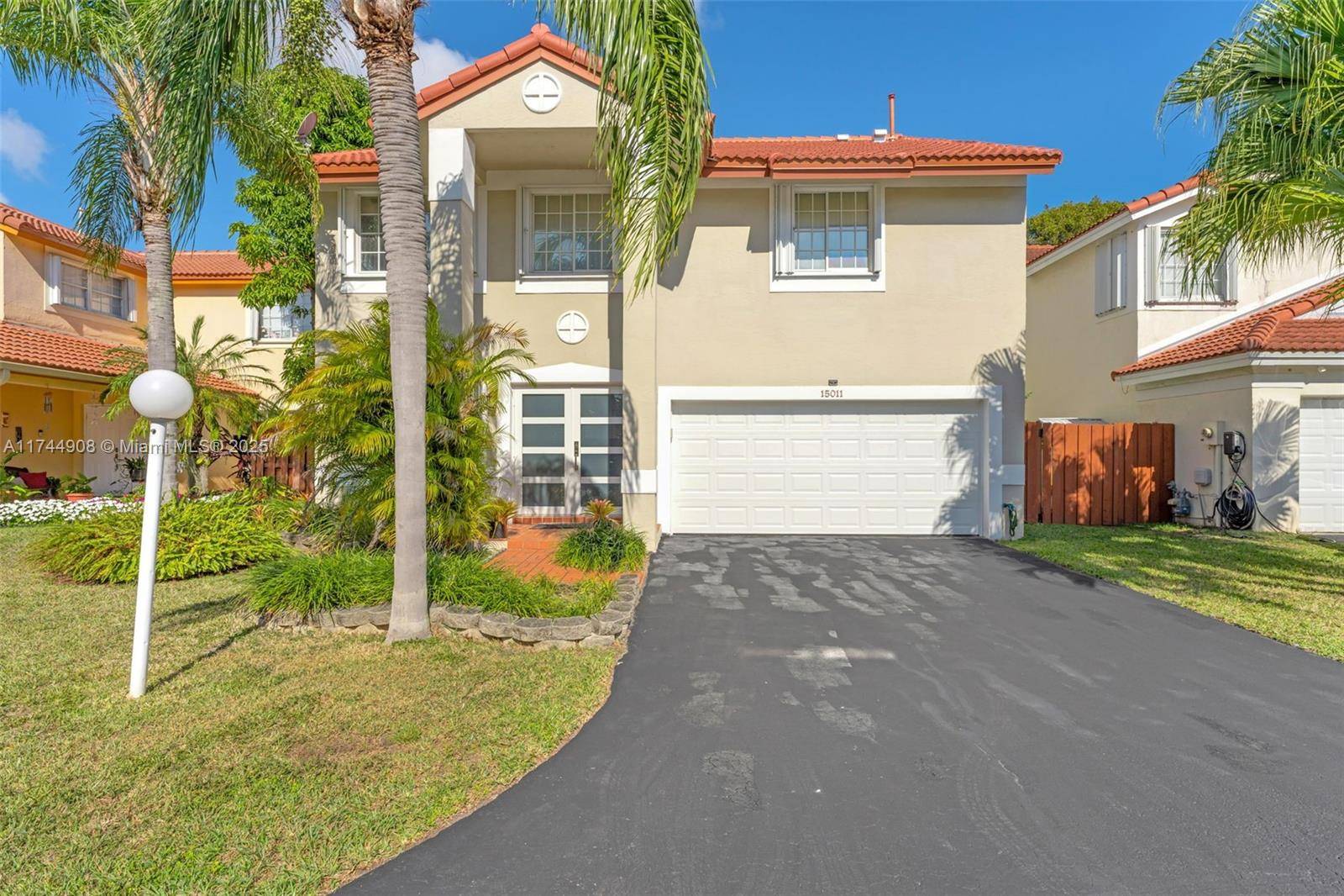 This is the one ! Discover your paradise in Vizcaya at The Hammocks priced to sell !
