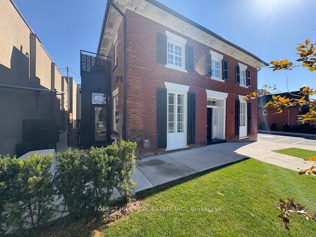 Unique Office Space in the Heart of Downtown Streetsville !