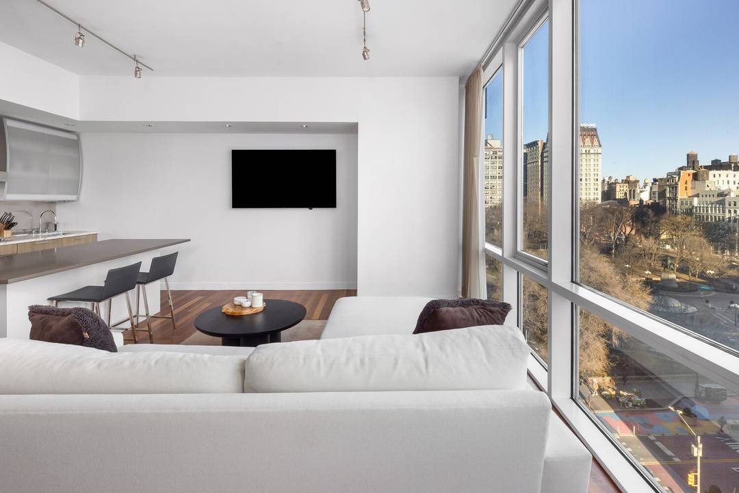 A rare opportunity to acquire a front row residence overlooking Union Square Park in one of downtown Manhattan's most exclusive boutique doorman buildings where homes are tightly held and market ...