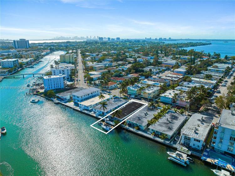 Waterfront Miami Beach development potential !