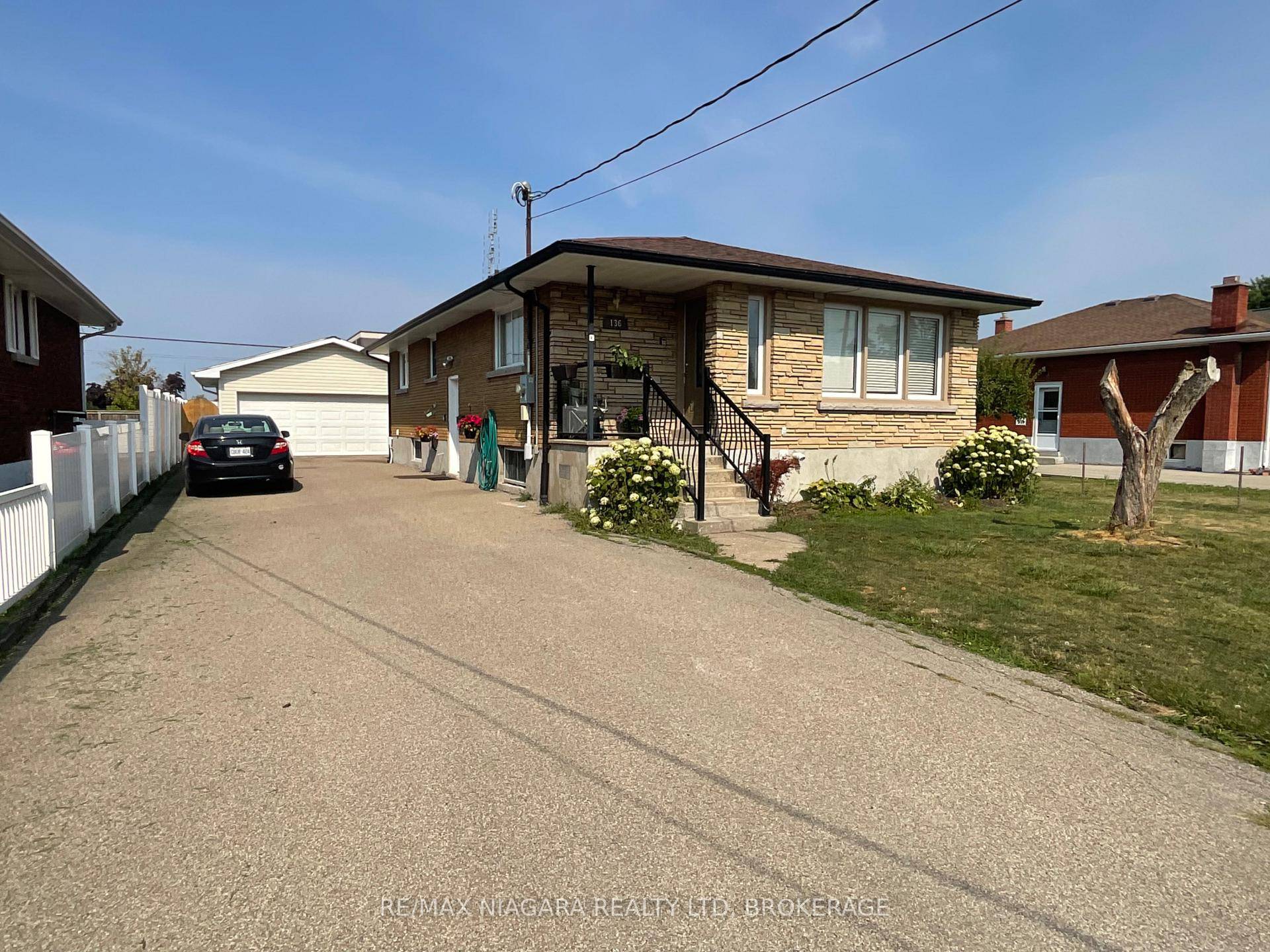 AVAILABLE OCTOBER 1ST 2 Bedroom 3 Bathroom Bungalow Lower Level unit beautifully updated with new kitchen, bright Living room.