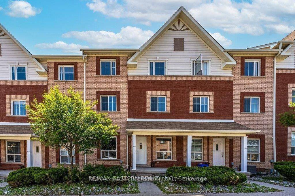 Location, Location, located minutes from Hwy 115 and located close to all amenities such as grocery, restaurants, mall, and downtown Peterborough.