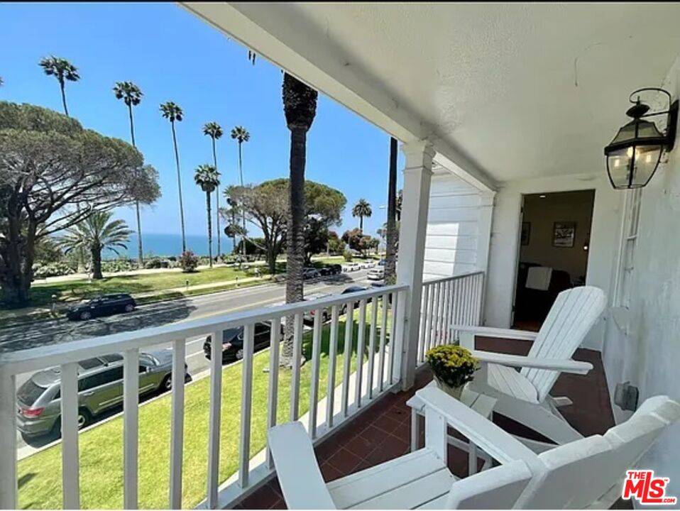 423 Ocean Ave 2BR Santa Monica La