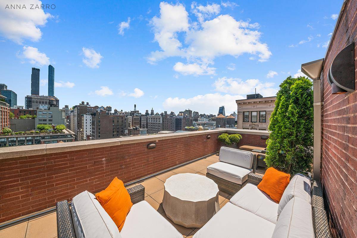 Best of all worlds, this sunny penthouse lives like a townhouse, and feels like a loft.