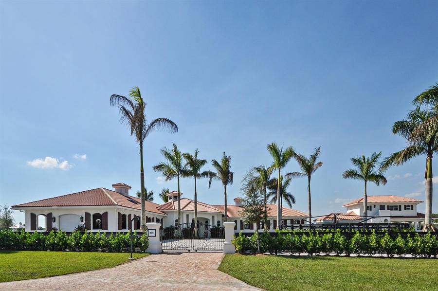 Ravello is one of Wellington's most quintessential equestrian facilities located in the prestigious community of Grand Prix Village South.