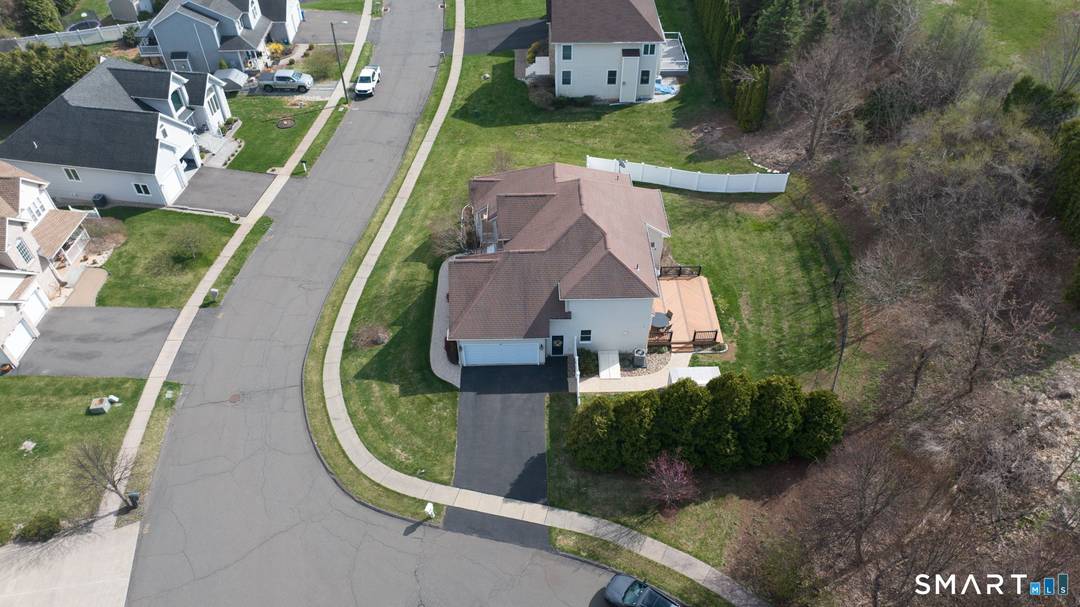 Sought after Kensington neighborhood, this Contemporary Colonial set on a cul de sac in an established neighborhood.