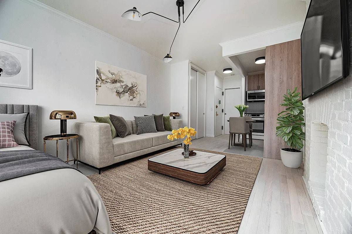 Welcome home to 227 West 20th Street !