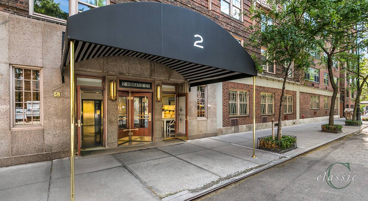 2 Horatio 10GThis new exclusive by Classic Marketing is now available with No Board Approval in this West Village premier location at 2 Horatio Street.