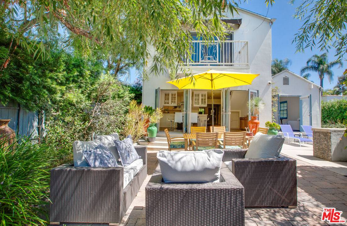 449 Westbourne Dr 4BR Beverly Grove La