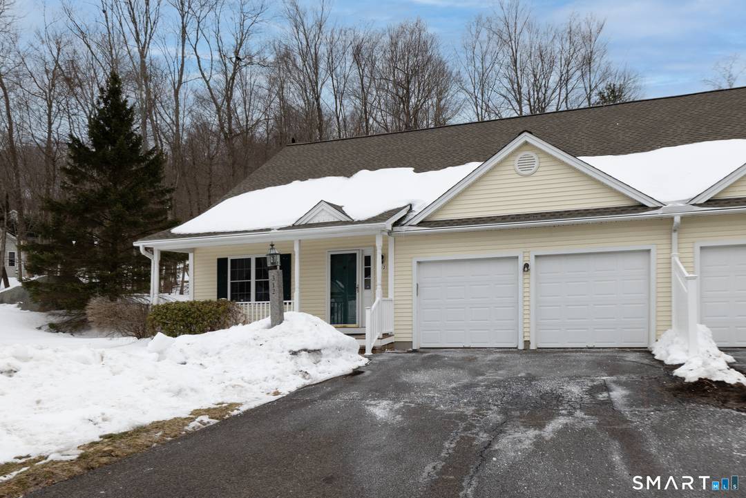 Welcome to Meadow Brook Estates.