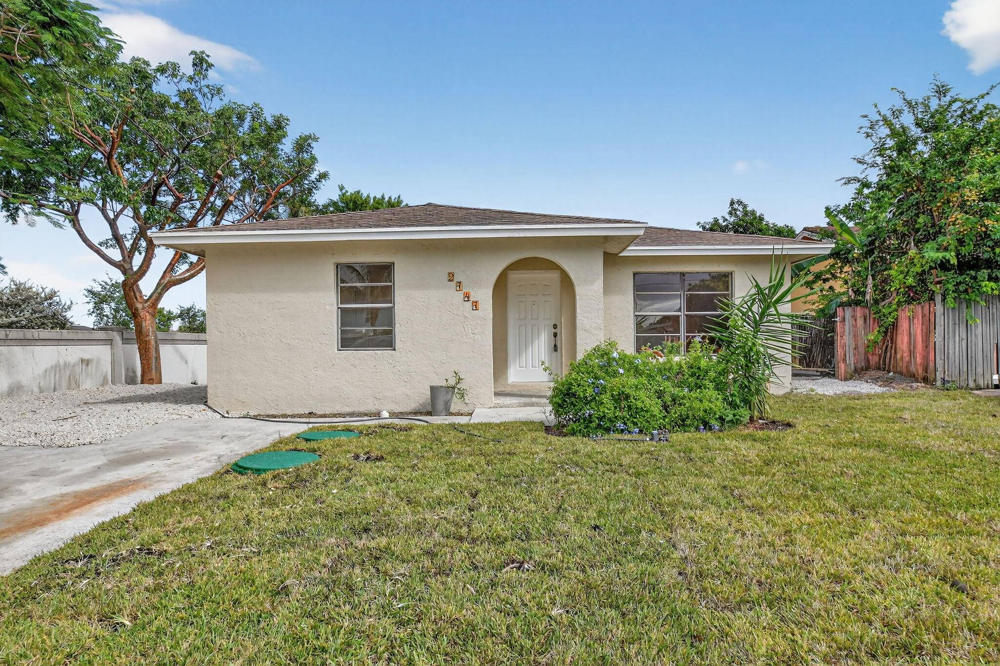 Welcome to this charming 3 bedroom, 2 bath, concrete construction home built in 1990.